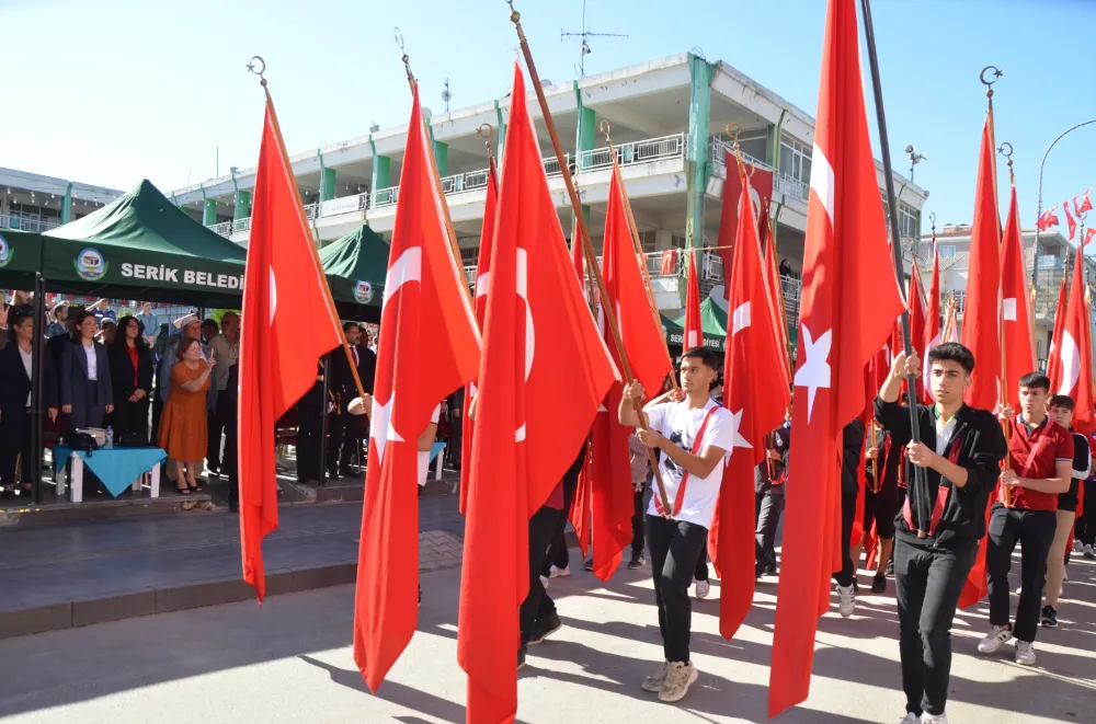 Serik’te Coşkulu Kutlama