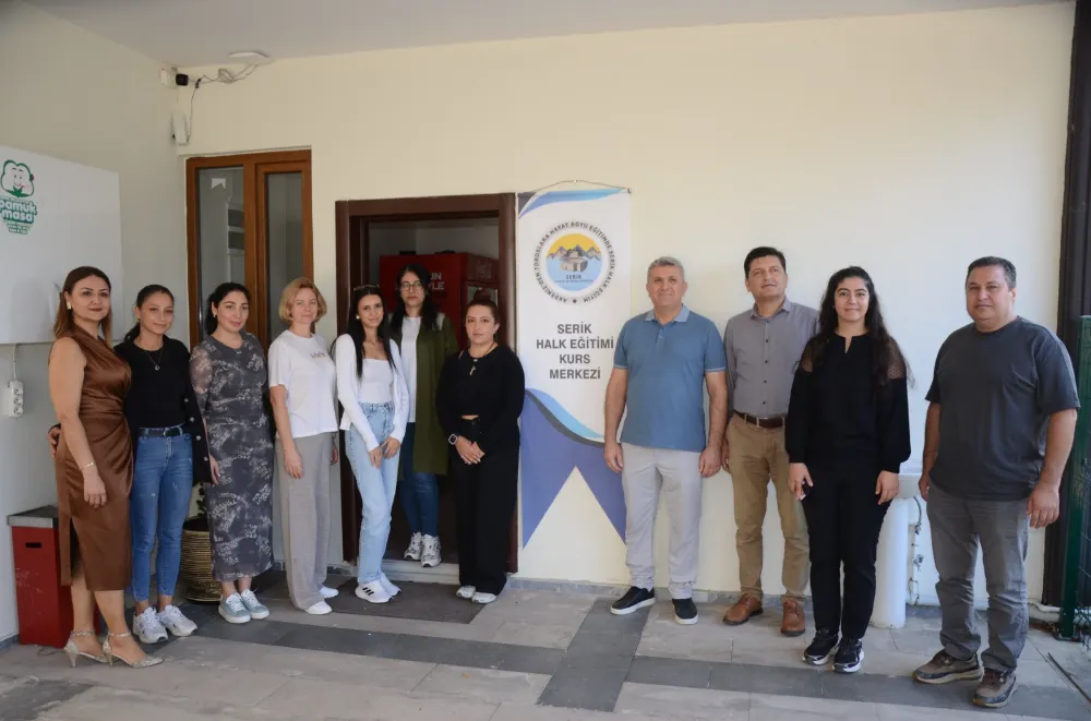 Serik’te Protez Tırnak kursu açıldı