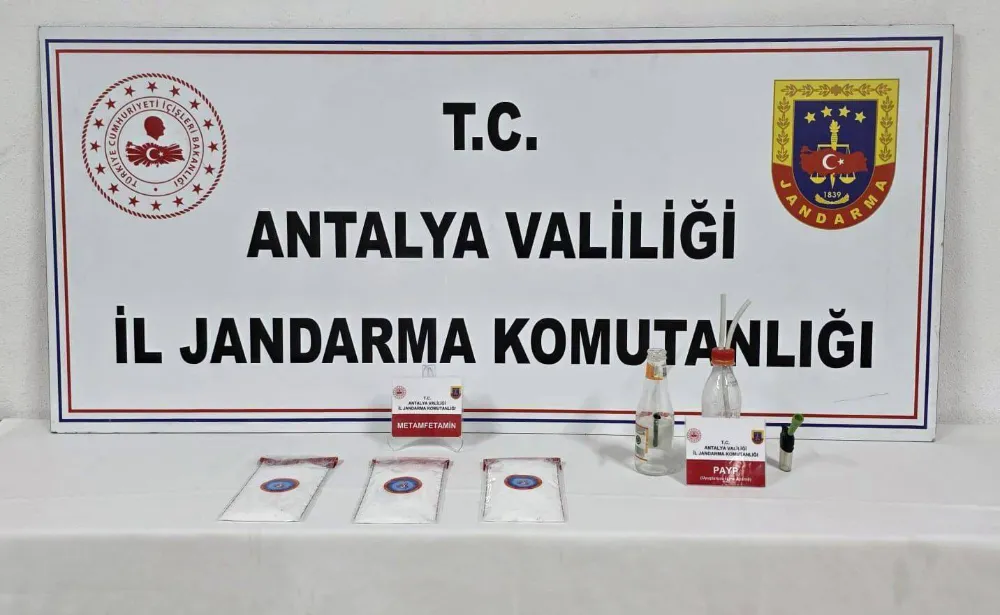 Uyuşturucu Operasyonu: 1 kilo 210 gram Metamfetamin ele geçirildi