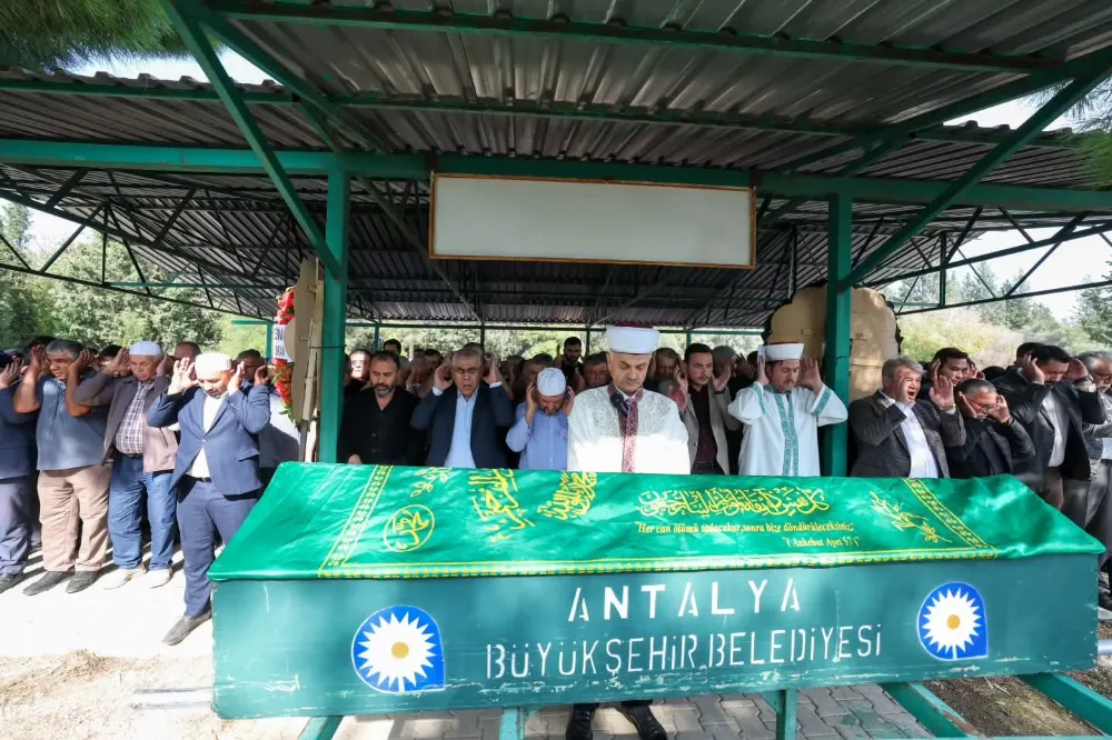 Muhtar Muzaffer Yılmaz dualarla son yolcuğuna uğurlandı 