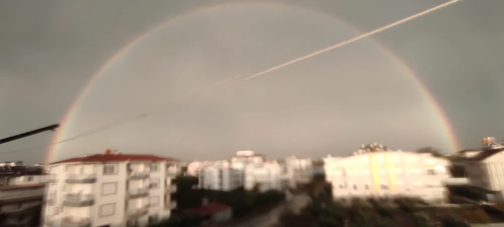 Gökkuşağı Serik’te kartpostallık görüntü oluşturdu 