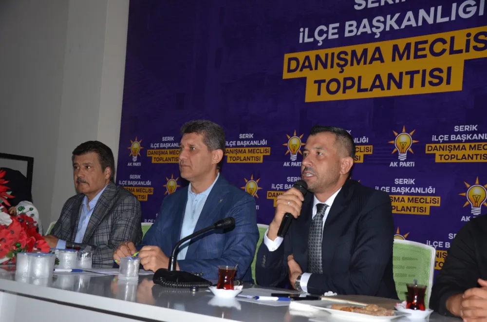 Söker’den Böcek’e Sert Çıkış: “Serik’i Unuttu, Tabelayla Göz Boyuyor”