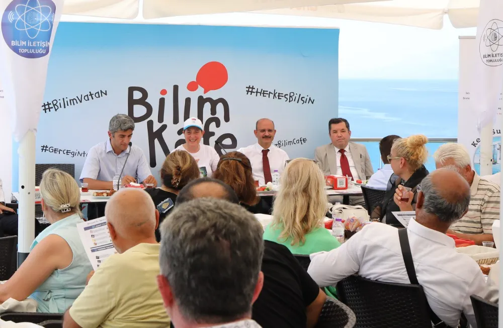 Su Krizinin Konuşulduğu “Bilim Kafe” Antalya’da Yoğun İlgi Gördü
