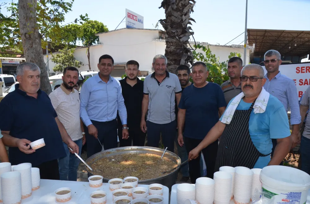 Serik Esnaf Odası’ndan Aşure İkramı