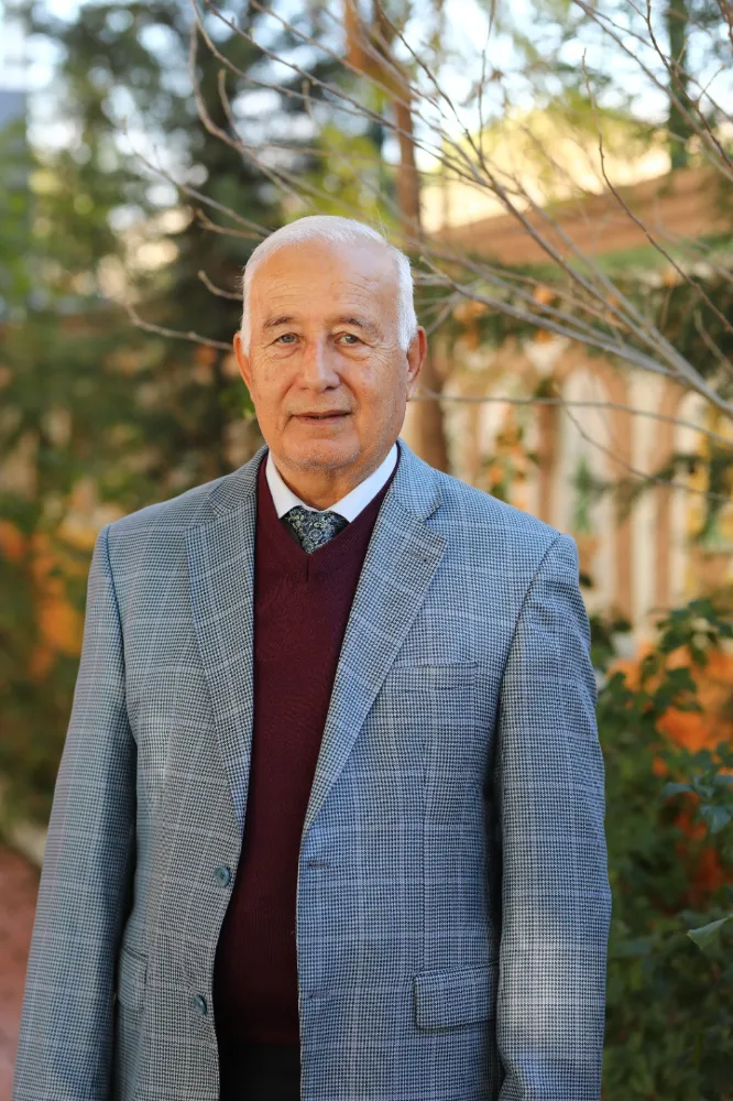 Zirvenin Adı AYK