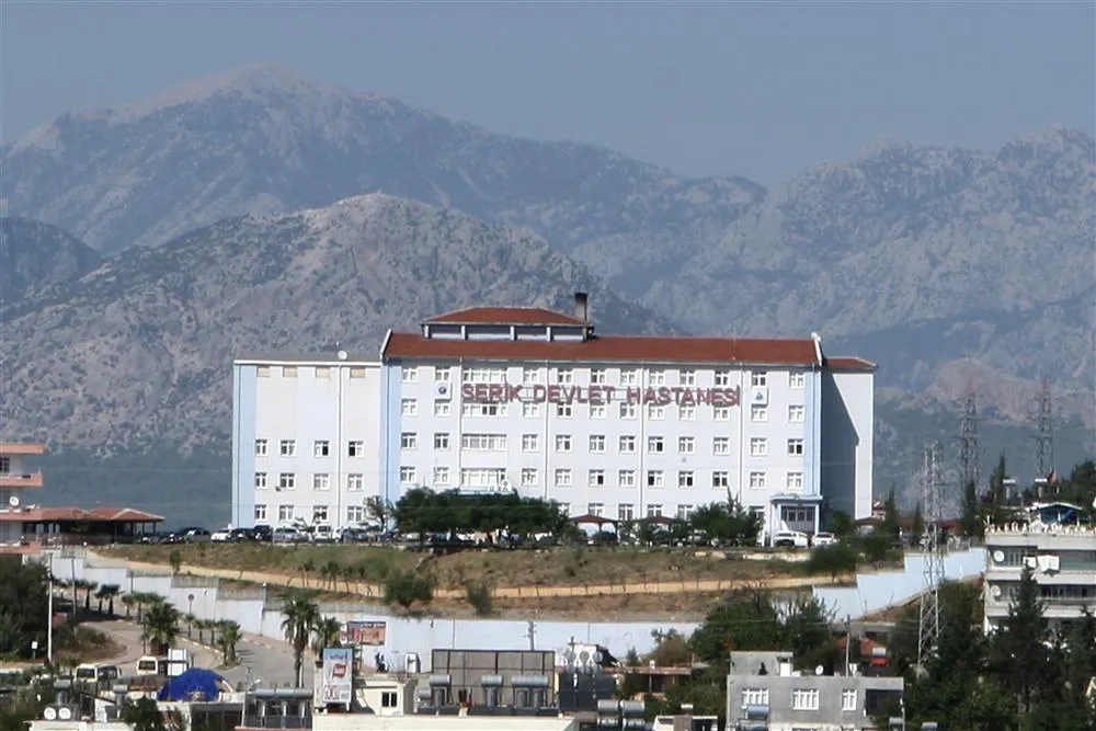 İnşaattan düşen işçi ağır yaralandı