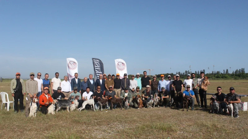 SERİK’TE 7. FERMALI AV KÖPEKLERİ YARIŞMASI DÜZENLENDİ