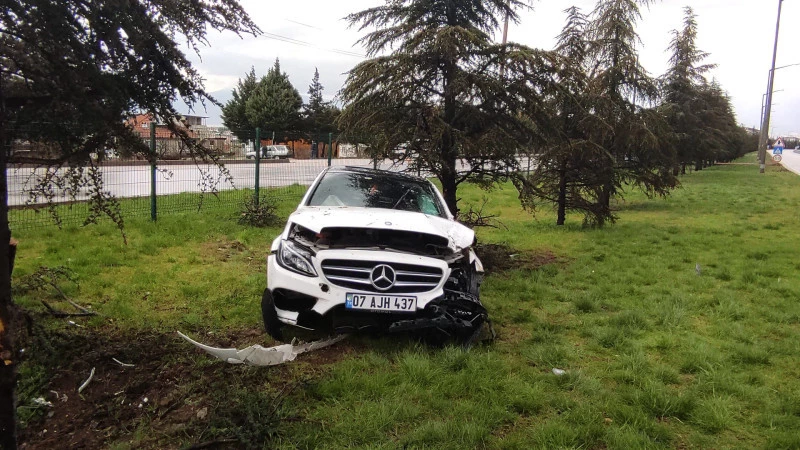 Burdur’daki kazada Güngör Yılmaz ın eşi yaşamını yitirdi