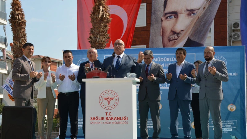 Vali ilk temelini Serik’te attı