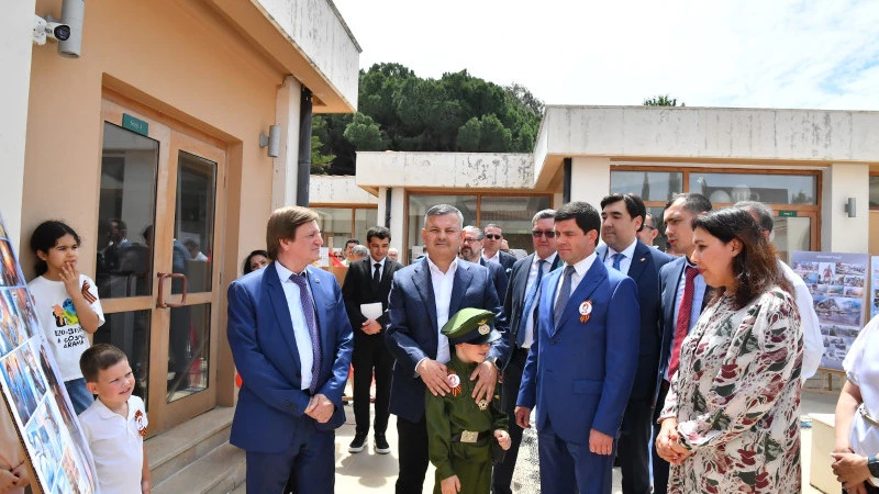 Rusya “Zafer Günü” Hoşgörü bahçesinde kutlandı