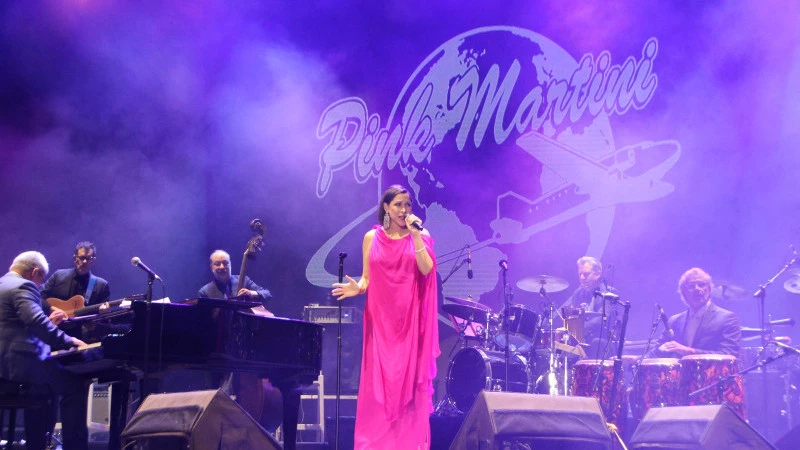 Pink Martini grubundan Regnum’da muhteşem konser